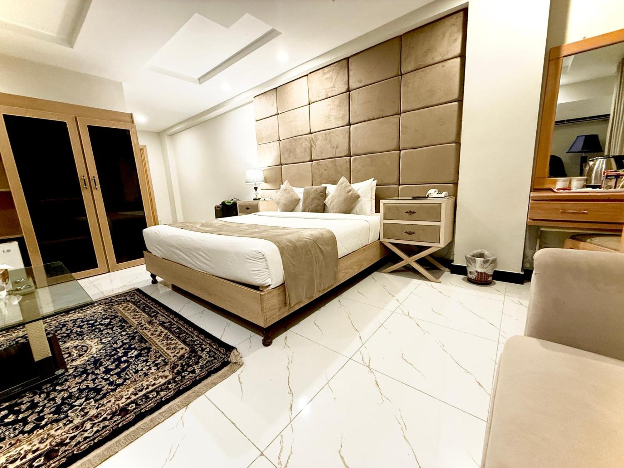 Atlas Hotel Islamabad Extérieur photo
